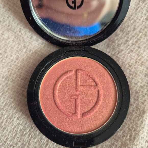 Armani luminous silk blush shade 50 - Picture 1 of 5